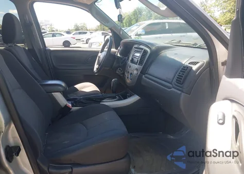 2006 Mazda Tribute I из США, поврежденный, VIN 4F2YZ02Z86KM08764